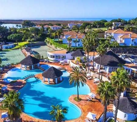 Sleeps 4 Pool Wifi T479884 Apartment